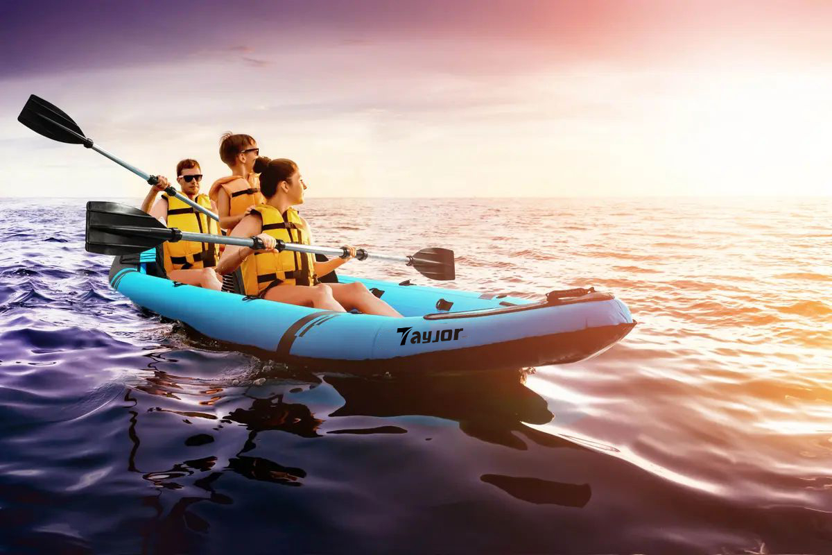 3 persons inflatable kayak